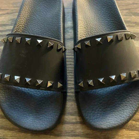 Valentino Rockstud Rubber Slides - Picture 1 of 4